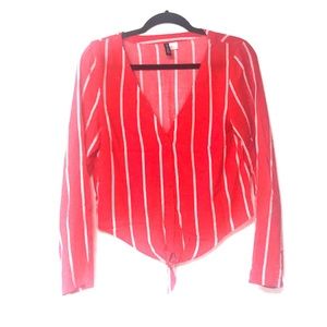 H & M | NWOT Red and white striped Tie Front Top